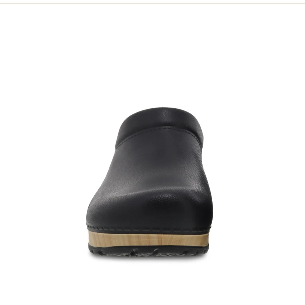Dansko Kane mule clogs new no tags or box.